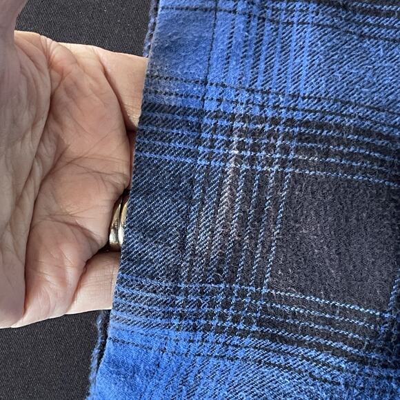 Vans Men Off the Wall Flannel Jacket Small Shacket Blue Black Plaid Sherpa Skate - Picture 4 of 12